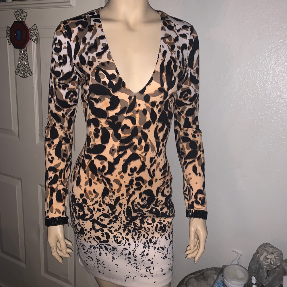 Bebe dress size small long sleeves